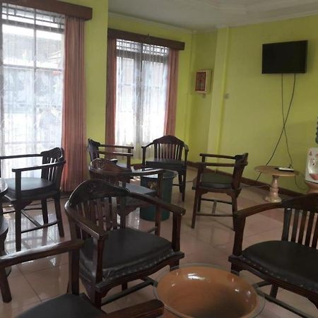 Hotel Puri Ageng Джокякарта Екстериор снимка