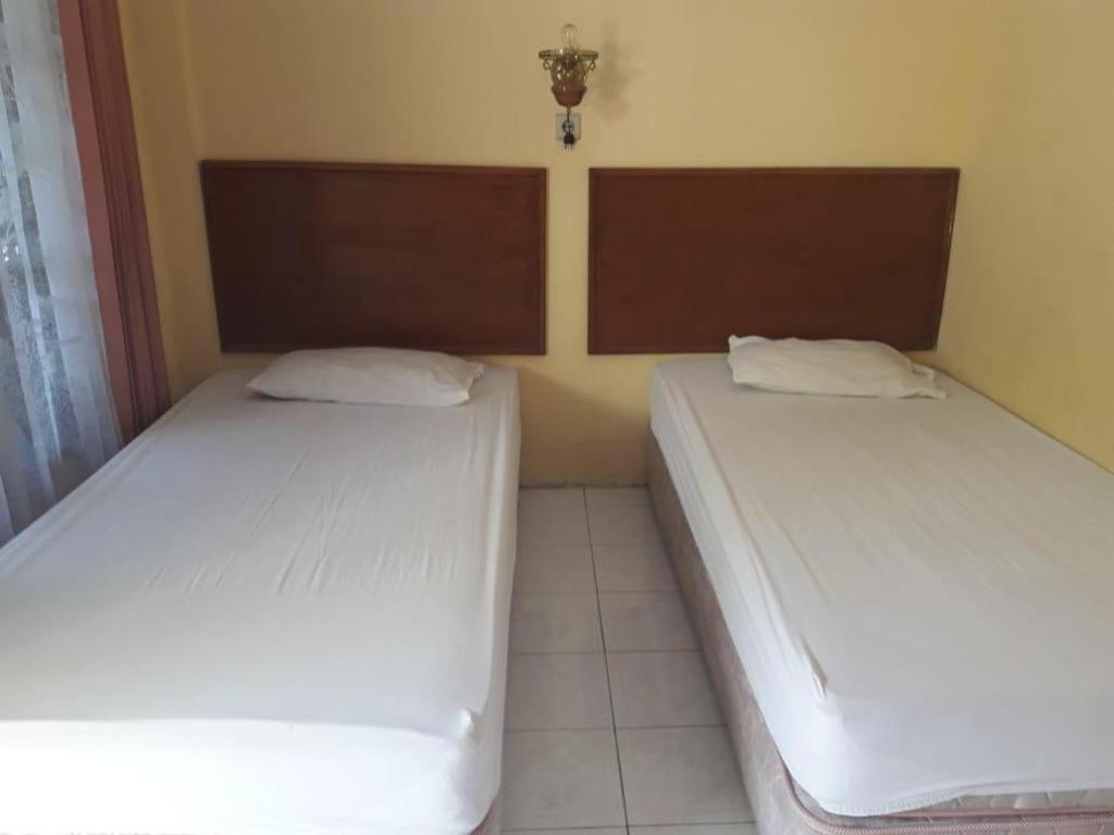 Hotel Puri Ageng Джокякарта Екстериор снимка